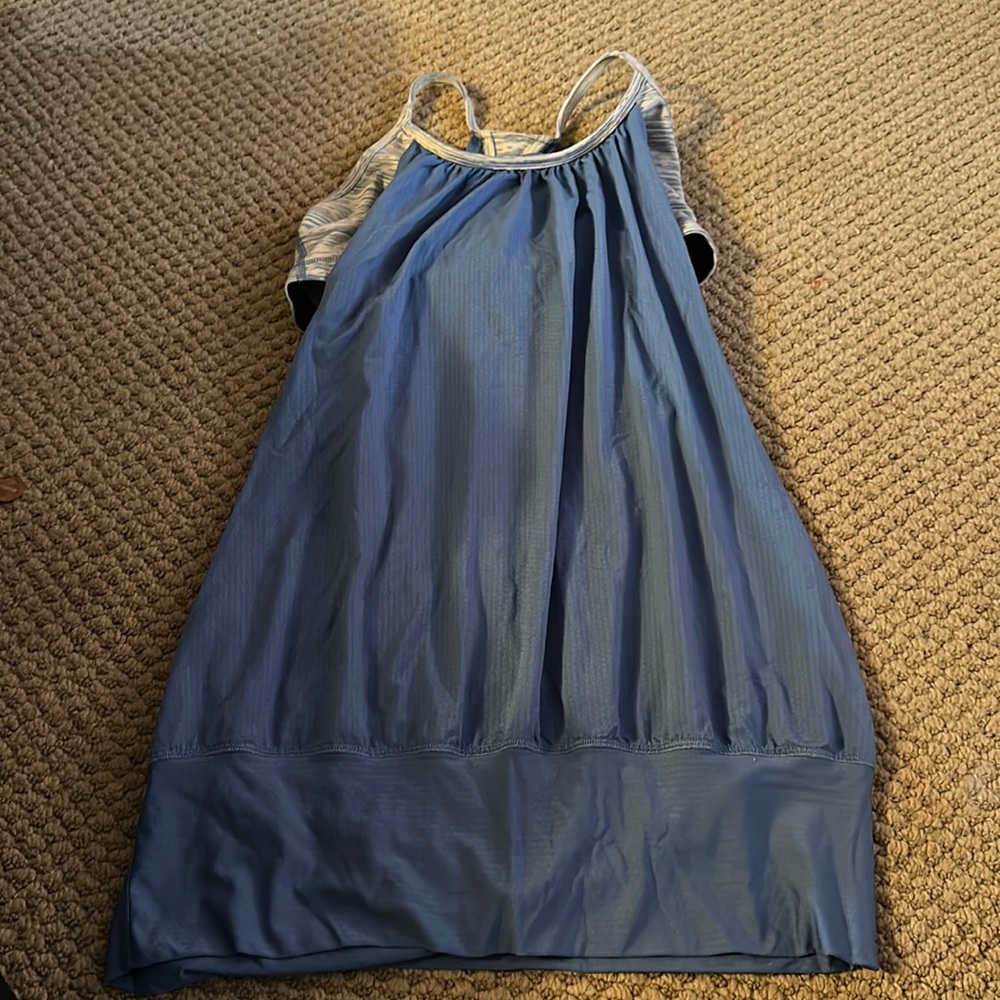 Lululemon women’s tank top size 6